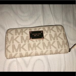 Michael Kors MK Large Wallet